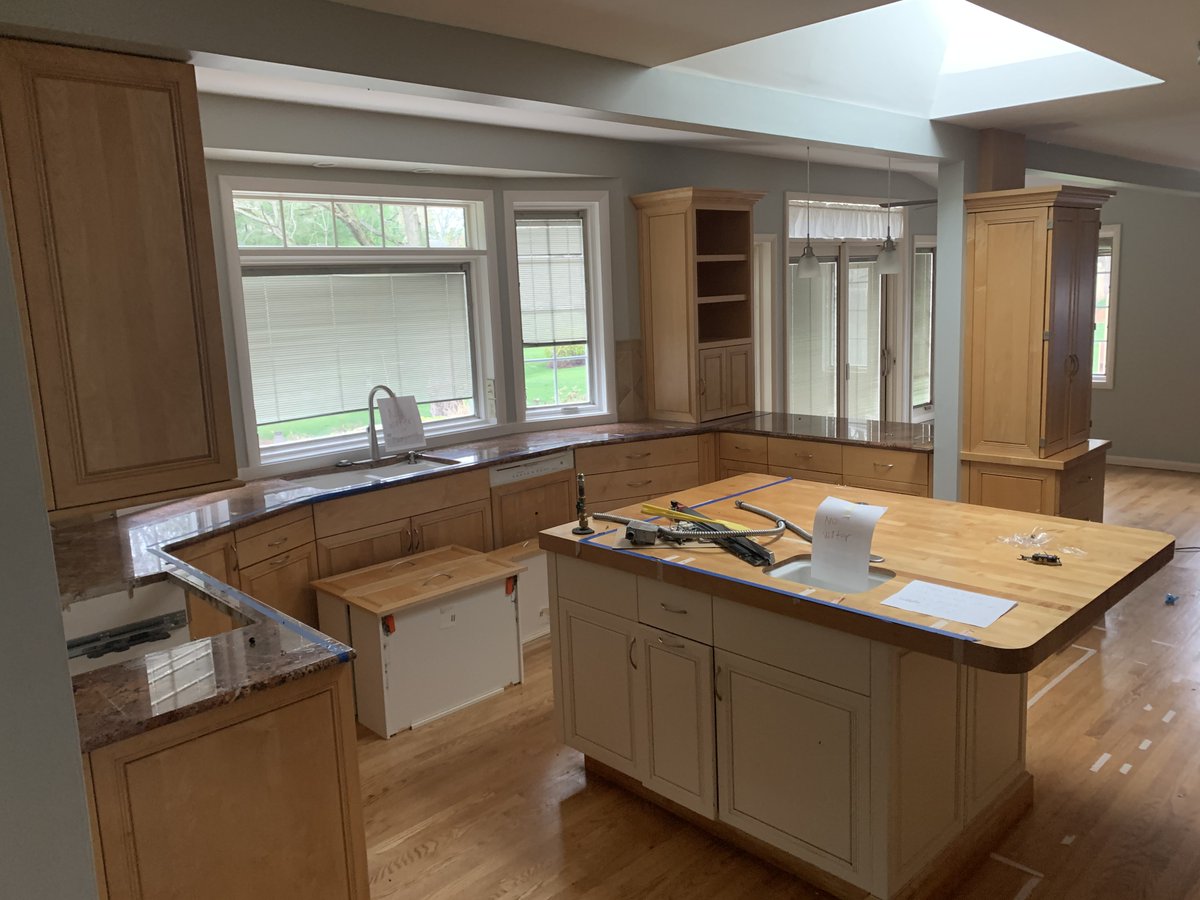Check out one of our latest projects!  A before and after look at a beautiful new kitchen.  

Great work team! 👊🌟

#restoration