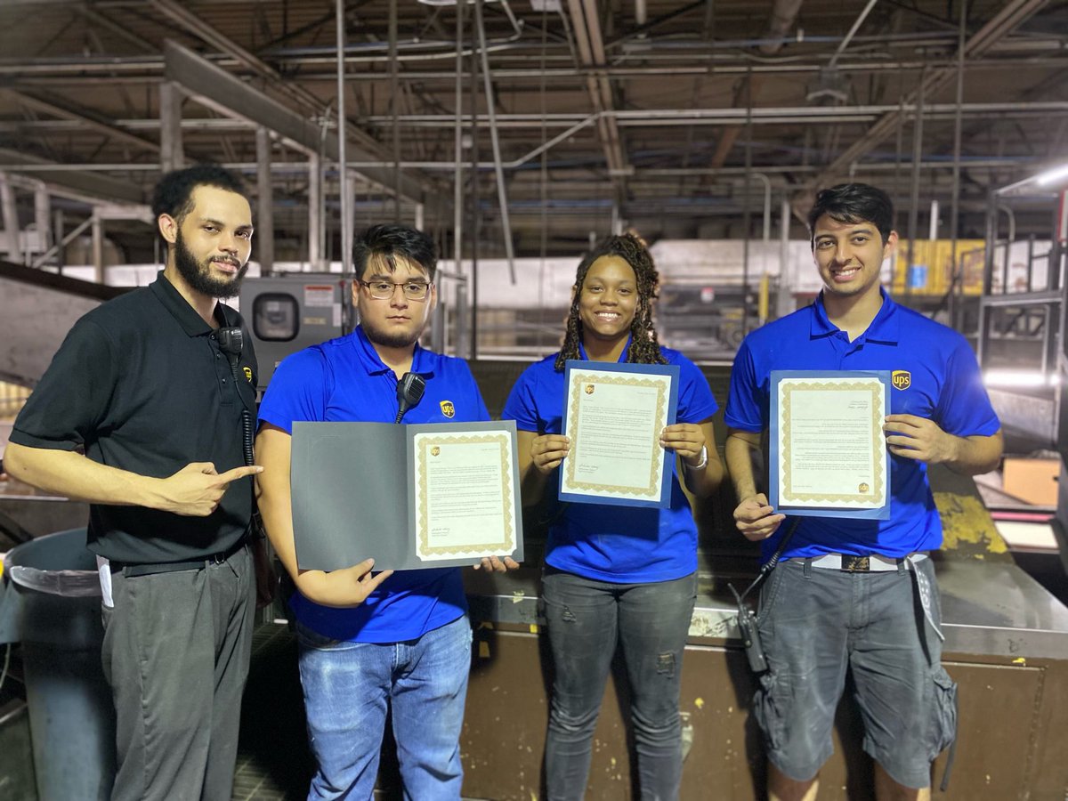 Dallas Hub Division Night Dawgs Team FLS Appreciation week Day 2 Primary FLS with Maceo Nettles FT Supervisor. FLS you’re all Rock Star’s we truly appreciate you!!! <a href="/lathearon/">Thero Reed</a> <a href="/CliffMcClain4/">Cliff McClain</a>