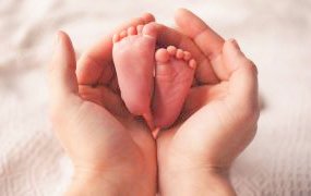 DrAmritaKumar's tweet photo. Got to welcome my daughter &amp; be a patient last week @WexhamMaternity @FrimleyHealth and amazing to see the excellent level of care across #wexhammaternity #antenatalward #labourward #postnatalwardW22 Superb care #emergencyCSection #breastfeeding
@NeilDardisFHFT @tblho @lornawilko https://t.co/7u6WOOLLzl