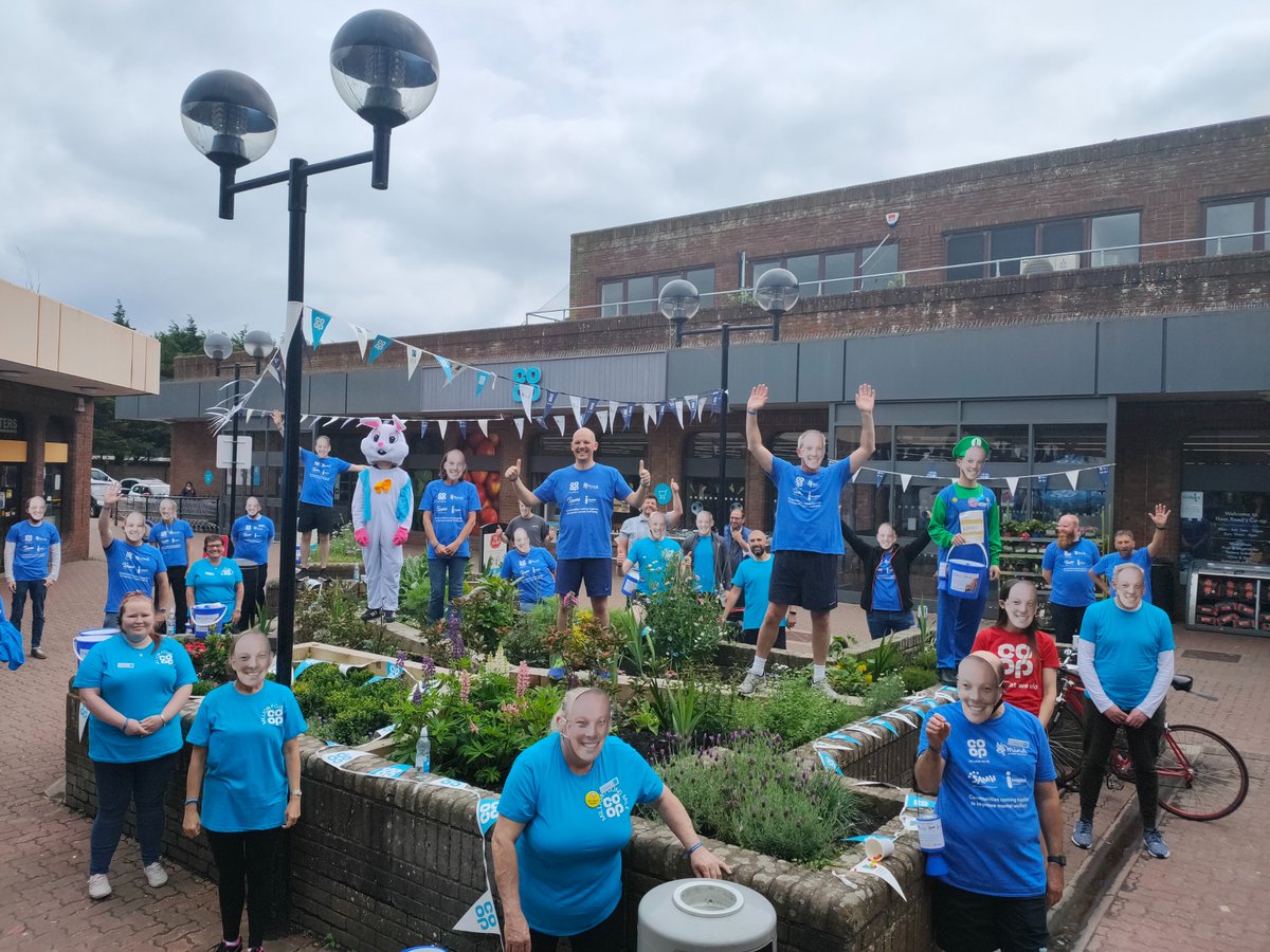 Mile 22 complete of the #MillionPoundMile! After being mildly scarred by 20 Peter faces smiling back at me, we finished the mile outside of one of our large store community gardens that our store colleagues have helped to grow! <a href="/MindCharity/">Mind</a>