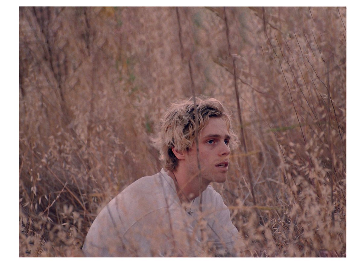 KL1206SKB's tweet image. ✨Starting line✨ supremacy 

youtu.be/S5xJoFekIcg

#STARTINGLINE #stream #StreamStartingLine