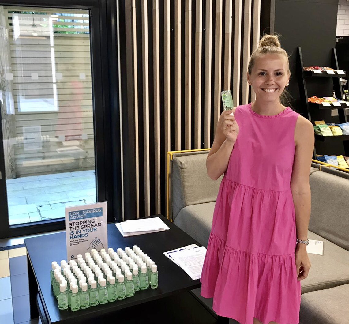 WSVoxStudios's tweet image. Hi VOXers, please come to the reception to collect a free hand sanitizer 📣😊. Clean hands have never been more important to help protect against the spread of bacteria especially whilst enjoying a summer of football! 🎉⚽️ Big thanks to @Dettol_UK  &amp;amp; @TheWorkPerk #TheWorkPerk