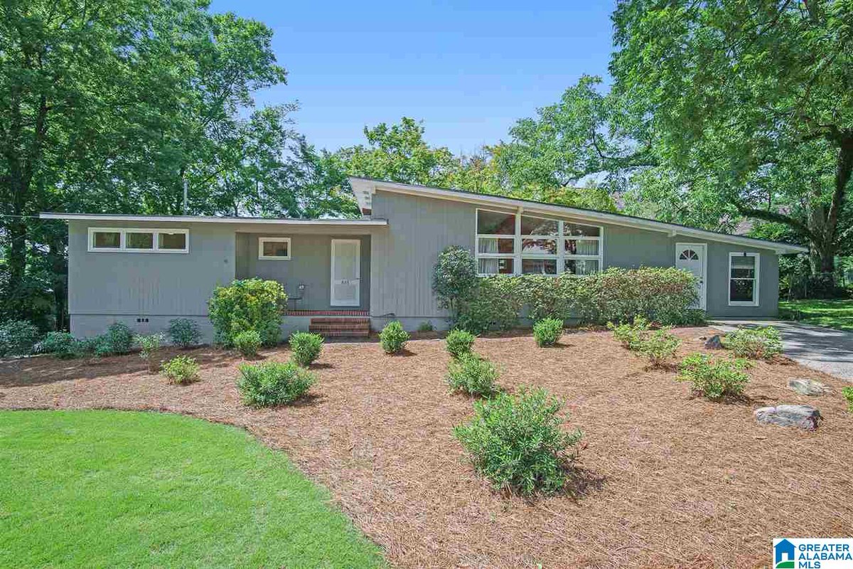 fredsmithgroup's tweet photo. Just Listed in #MountainBrook #AL. 805 Beech Court! Please retweet!  https://t.co/3d9i2PJnQ2 https://t.co/iLdYYKcPPW