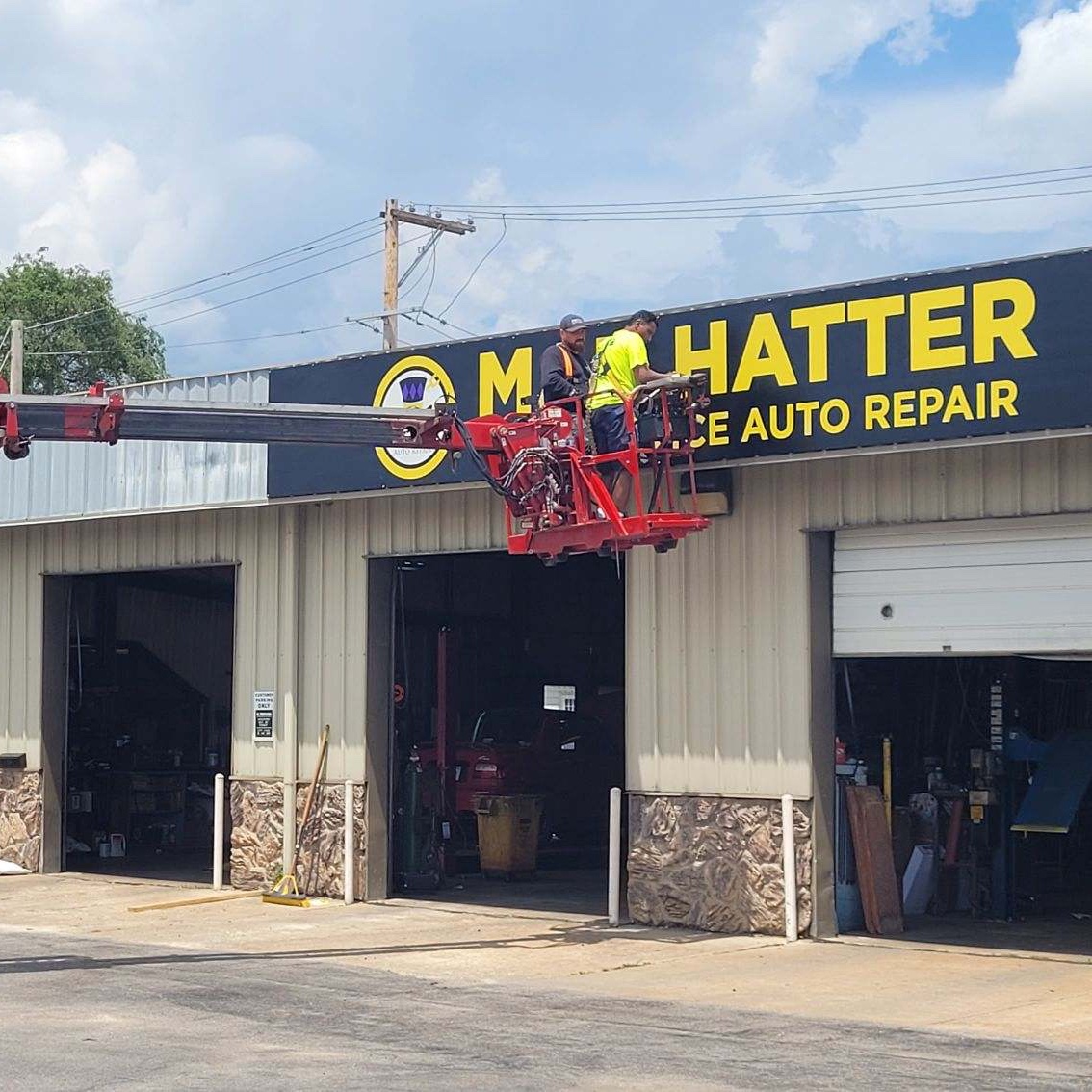 BrakesMad's tweet image. Permanent New Sign At Our Council Bluffs Location ! We are so excited for all the new changes at our Auto Repair Shops!   #madhatterautorepair #fullserviceautorepair #councilbluffs #iowa #autorepairnearme madhatterautorepair.com