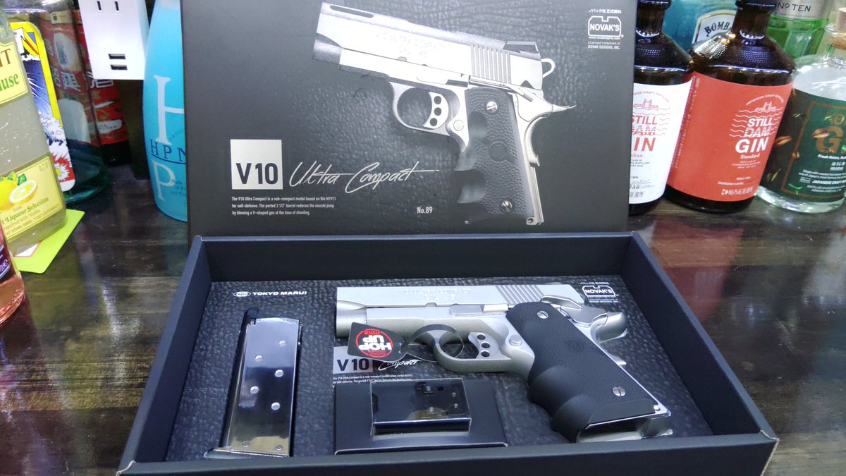 1co_m's tweet photo. #ニューフェイス
#東京マルイ #ハンドガン #拳銃
#ガスガン #ガスブローバック
#SPRINGFIELDARMORY社
#ノバック社 #V10UltraCompact
実銃は10年足らずで廃盤になってしまったそうです。
1911やM45A1のマガジンが使えるそうな。
デトニクスは若干短いので使えないけど逆は入るとのこと。
#射撃酒場NEST https://t.co/oiGRKi1kkh