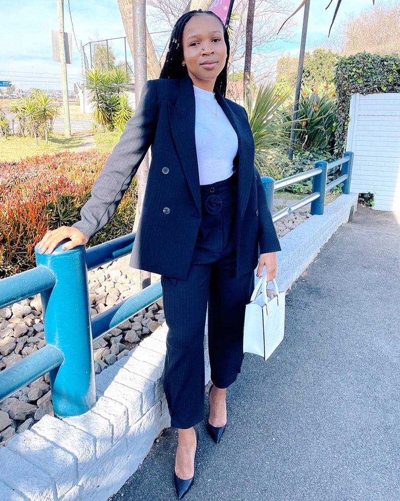 phume22's tweet photo. A CA(SA) in Banking…😎🤩 https://t.co/iRjxJgI1M8