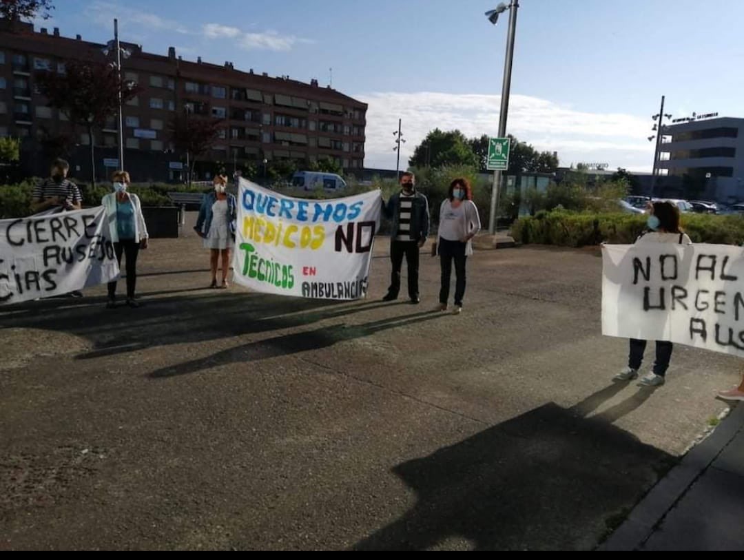 Vergüenza ver esto de otros profesionales y “compañeros”.En la extrahospitalaria no sobra ningún profesional,pero desde <a href="/Aetesys_Naciona/">Aetesys ESP</a> ya llegamos tiempo advirtiendo que estamos cansados de ser la moneda de cambio.  El 90% de la urgencias fuera del hospital es atendida por #TES
