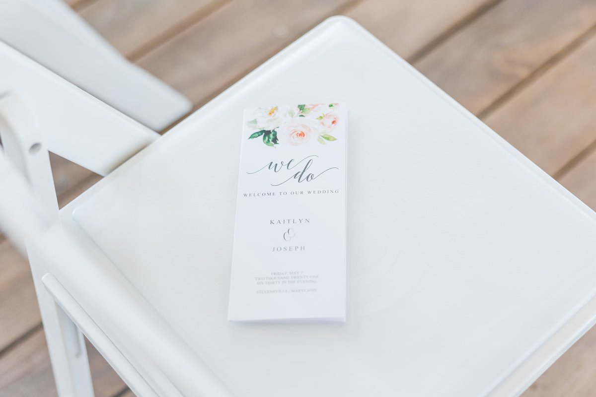 CreativeUnionD's tweet image. We love these photos one of our customers shared from their wedding day! Use our Blushing Blooms collection for all of your wedding stationery and signage needs. Shop the whole collection here: tidd.ly/31awazx 
credit: Chesapeake Charm Photography