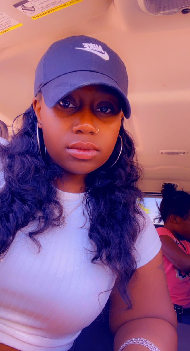 Queen_BreeZ's tweet photo. https://t.co/EUEq4uNqML