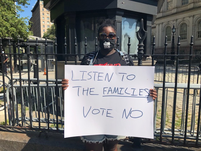 changethenypd's tweet photo. CPR members &amp; partners are on the ground asking @NYCCouncil members to listen to communities and VOTE NO on a budget that doesn't give NYers #NYCBudgetJustice.

Call your Council Member, tell them to vote against a budget that gives NYPD more $$.

Script: https://t.co/9iP5sOVj6t https://t.co/THWm7IAUlj