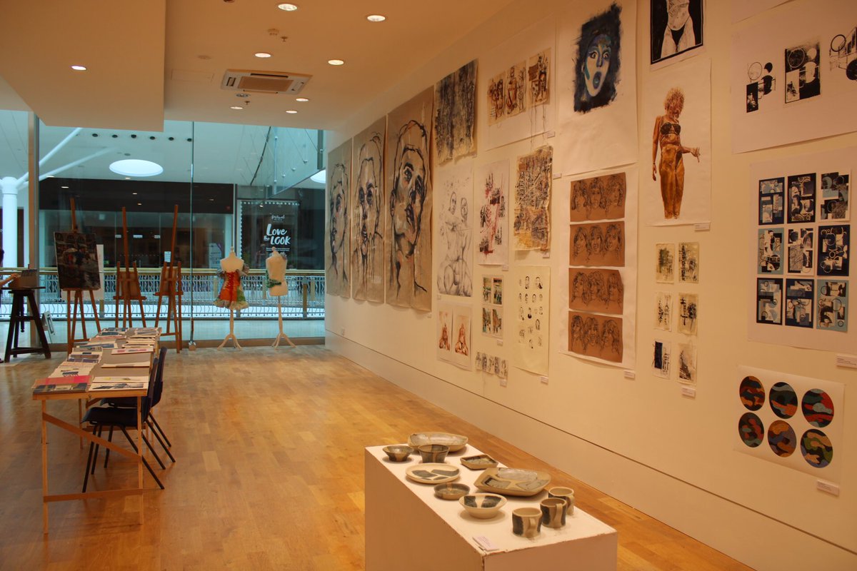 qmcollege's tweet photo. Visit Festival Place to view our Creative Arts Exhibition!✨
We will be open until Saturday the 3rd July.

The work in this exhibition was produced by our graduating QMC Creative Art students.

#SixthFormArt2021 https://t.co/H3QIkK7xGF