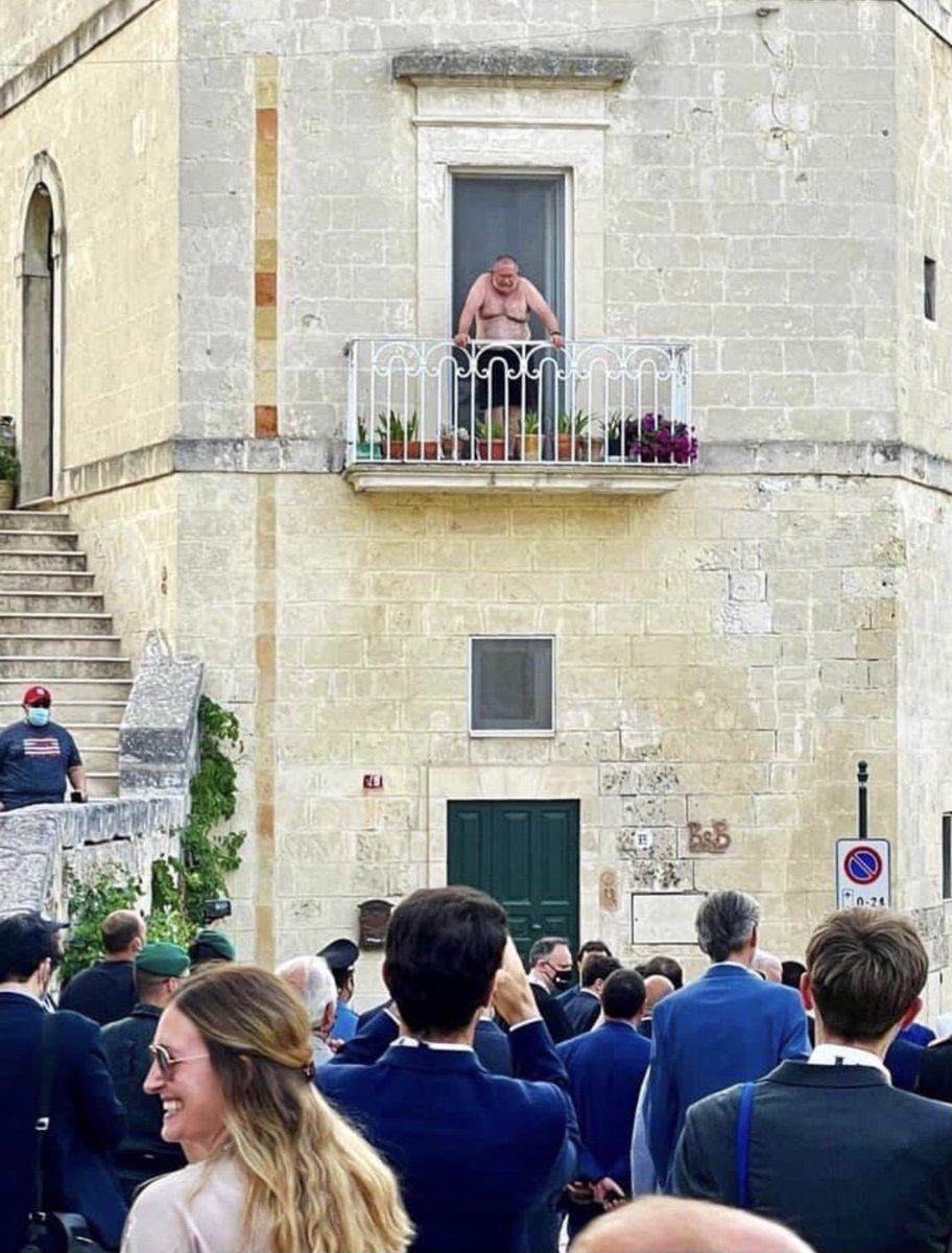 Matera, G20. I potenti della terra vs la potenza di un terrazzo.