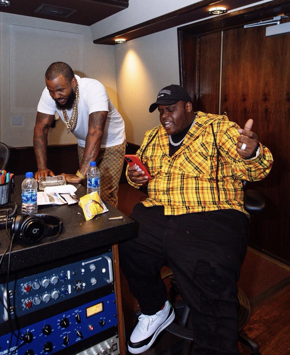 createmusic's tweet photo. Morray x The Game 🙌
Who else thinks collab will sound
 🔥🔥🔥 ⁉️
@morrayda1 @thegame 

#CreateFam https://t.co/3sByzVcdAY