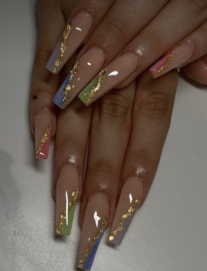 SWIVRUS's tweet image. You’re getting your nails done before brunch. Which style are you going with?