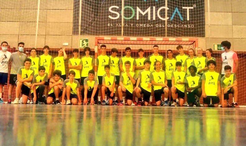 BCN_HEvents's tweet photo. 3️⃣ Tercera jornada de campus finalitzada. 

🤩 Un veritable plaer poder comptar amb @AlejandroExpsit 

👏🏼 Els participants han après i gaudit moltíssim. Moltes gràcies!

#CampusUTC https://t.co/7NZbwCZFLo