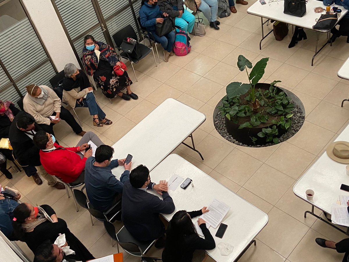 CEAVmex's tweet photo. 🤝Atención CEAV
📍#CDMX
Ante colectivos de los Estados de #CDMX, #Gro, #Mich, #Mor, #Qrto, #Ver y #Zac la @CEAVmex se comprometió a mejorar las áreas de oportunidad que existen en los #CAI para poder prosperar en el servicio que se les otorga a las víctimas del país. (1/2) https://t.co/NGRoGQWUyp