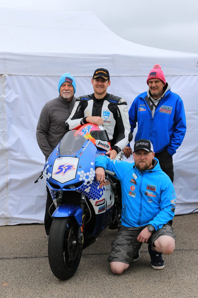 PatchRacing's tweet image. a successful weekend at Mallory Park for @rsracing57 with 4 podiums in 4 races!
@laramoto
was on hand to meet up with her new team mate also, including team boss @patchcbr600

#PatchRacing #colinjbrownltd #RSRacing57 #thundersportgb #contimoto #LaraMoto #twsuspensiontech