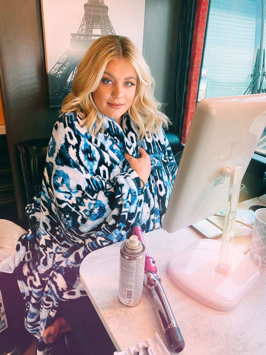 Lauren Alaina tweet media