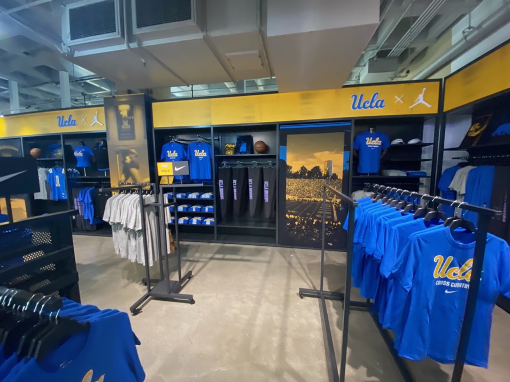 MartinJarmond's tweet photo. 🔥🔥Coming 🔜…💙🐻💛 https://t.co/dIevFHrBeV