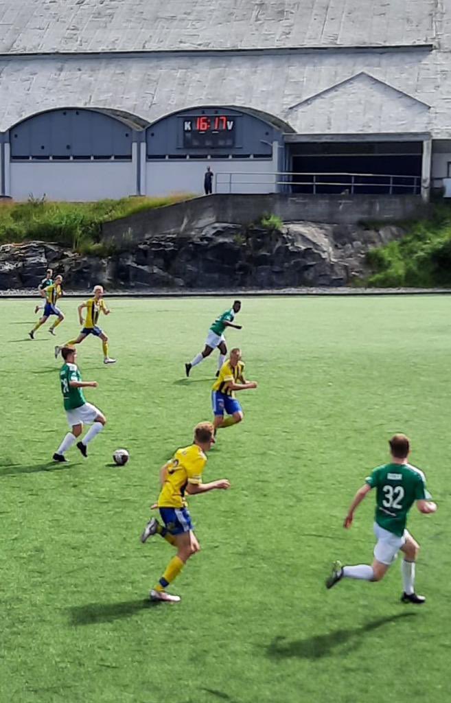 GrIFKP06 tweet media