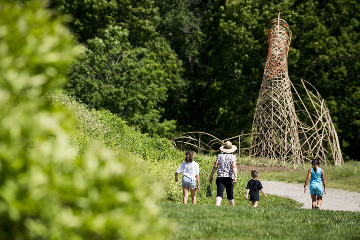 NewEnglandBG's tweet image. Celebrate the end of the heat wave with us Thursday evening. 😎Enjoy our Wild Hideaways exhibit, tasty to go cafe fare, live music, summer blooms, our beer garden and much more! 🍻towerhillbg.org/planyourvisit/