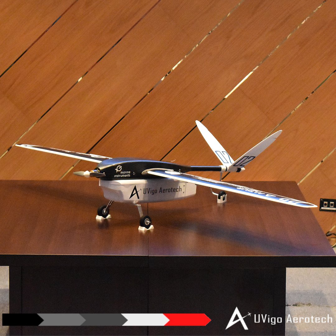 Finalmente hoy os presentamos a CORV-0, el prototipo de la temporada 2020-2021. Queremos darles las gracias a los patrocinadores que hicieron posible este proyecto y a la gente que vino a ver el aeromodelo esta mañana.