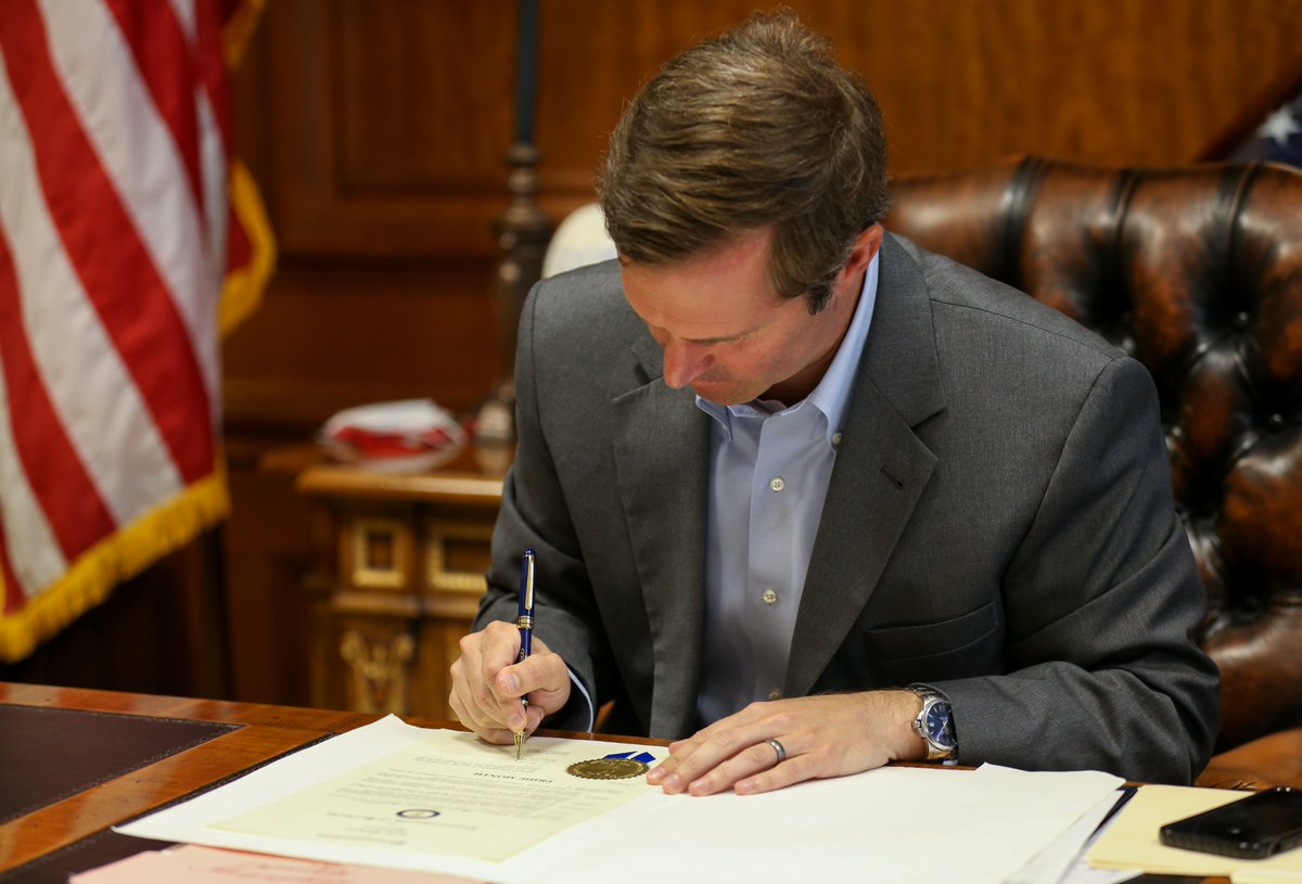 All Kentuckians deserve the right to fairness, respect, dignity, the right to be heard and the right to be who they are. Today, for the first time in the history of the commonwealth, I am honored to proclaim June 2021 as Pride Month. 
(1/2)