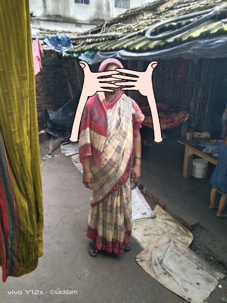 HelpingHand_ktr's tweet photo. Raising funds for Baby Khatun ( Widow ). She is working as a maid to feed family,  her daughter's marriage will be on 4th July . Need 20k for her daughter's marriage.  Kindly donate generously. 
DM for donation. https://t.co/coc9D46TCm