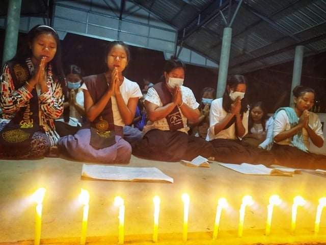 sggrvlyouth's tweet photo. #Monywa_AMyint Road Rural Night Prayer Strike
  As a rural night prayer boycott, a prayer service was held for the people to get rid of all the dangers in Burma as soon as possible.
#DreadfulCovidAmidMilitaryCoup
#June30Coup
#WhatsHappeningInMyanmar https://t.co/YGY3rVPjtR