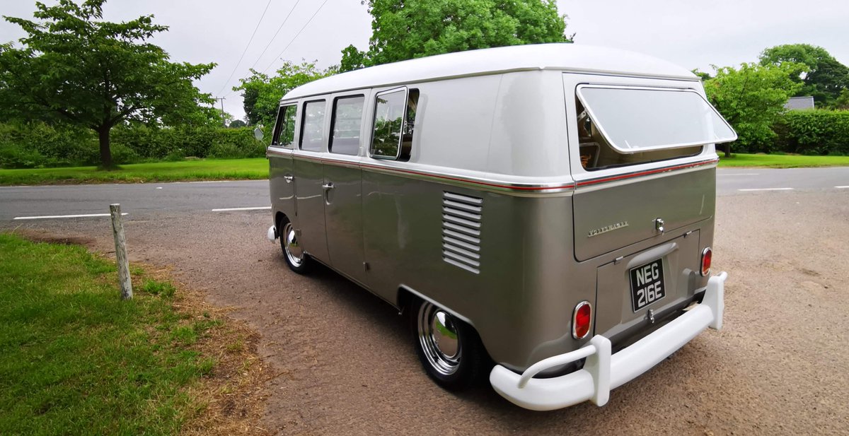 CLURVWFun's tweet photo. FOR SALE  RHD 1967 #splittie #wedding #camper a little bobby dazzler, ask if genuinely interested. Nuneaton Warwickshire £38k 😎 02476399296 https://t.co/ziJZfxXyn8