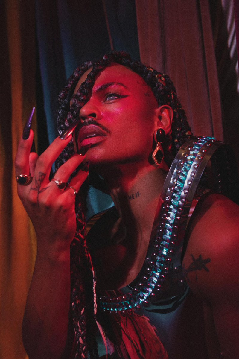 WJConnolly's tweet photo. Long Live The Queens! ๐ I interviewed @its_tayce, @awhoraofficial, Fancy Shews! + @justaaronporter for this insane editorial by @NotionMagazine.
๐ธ Giada Frassetto #Notion89 #FierceAsHell
https://t.co/t4W5bbQf3o https://t.co/kbqGgpjwQY