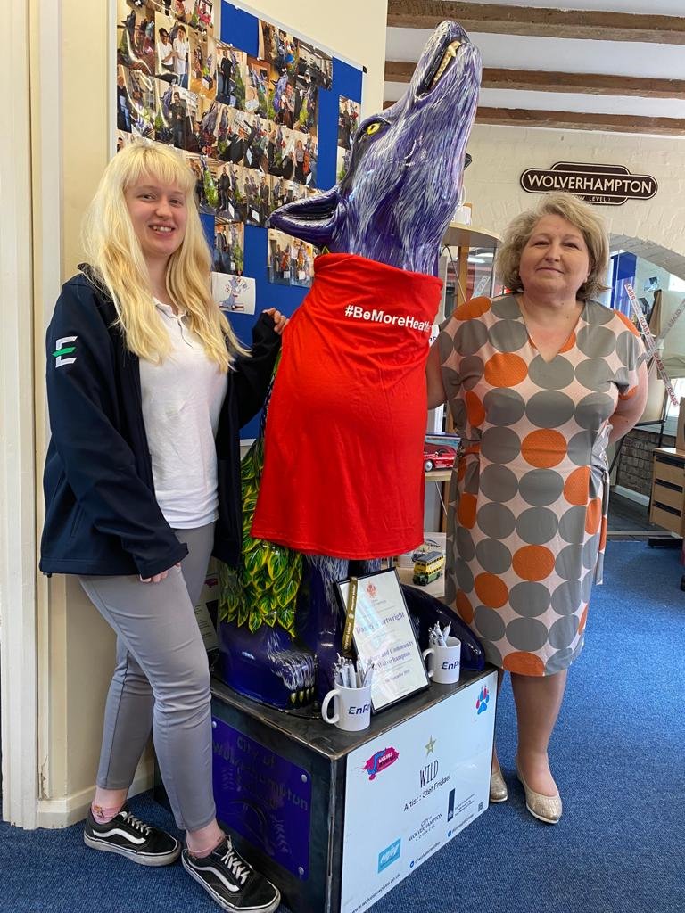 #WolvesInWolves adorned with the best t-shirt ever! Pictured at the #EnProUK HQ with Juliette and the other Heather! #BeMoreHeather #railwayfamily @heather_waugh @natashahanson66 @NicolaSturgeon @birdsnestsblog @ChamoisDan @AlexHynes @EnProGroupLtd