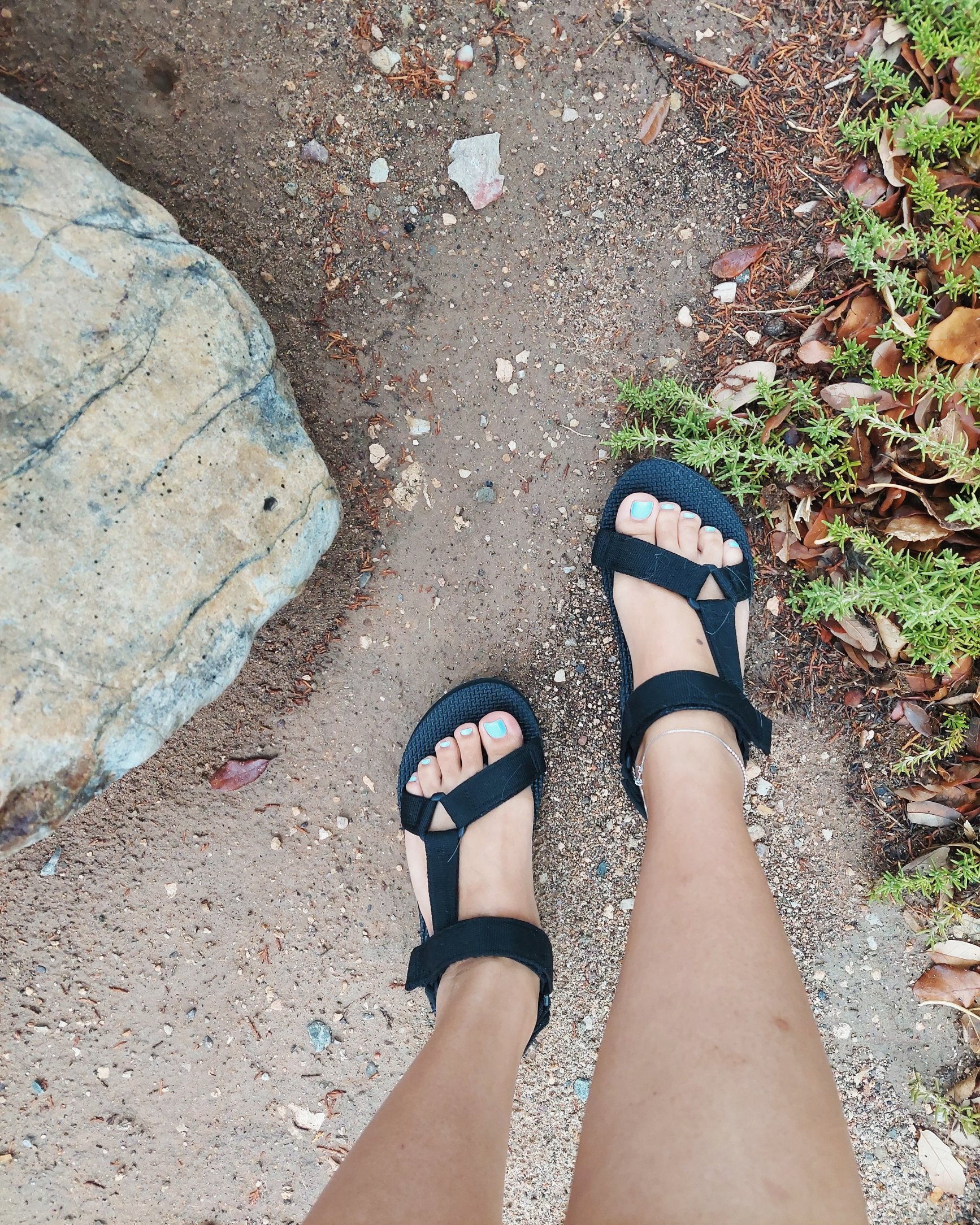 Nature store feet sandals