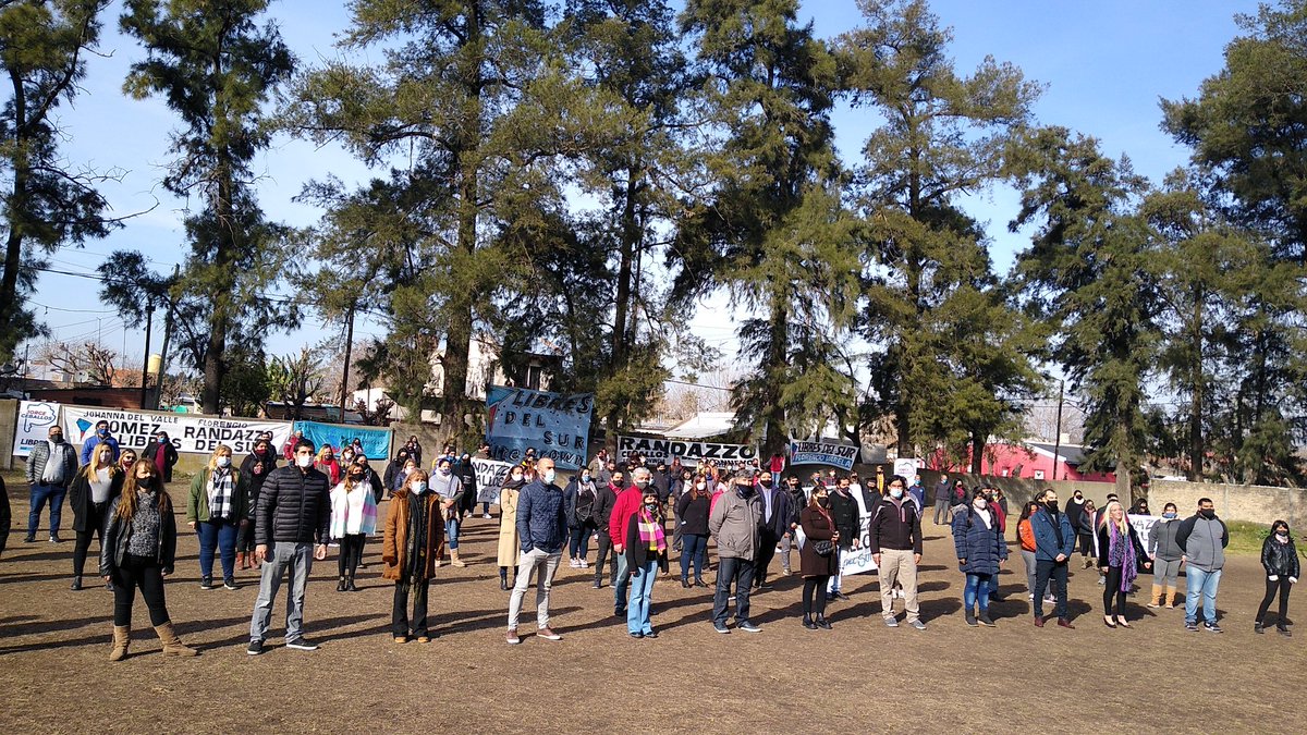 GabrielLN7's tweet photo. Hoy nos juntamos los delegados/as de la 3era sección de Libres del Sur, reafirmando el camino a construir una alternativa superadora a la grieta, con la fuerza y voluntad que nos caracteriza 
@RandazzoF @JRCeballos
@libresdelsurnet 
#RecuperemosElTrabajo https://t.co/MZbKFsJA1w