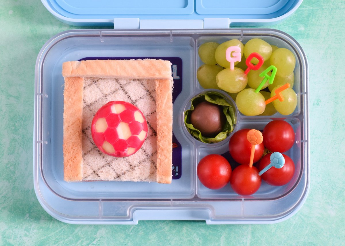 Amazing football lunches from <a href="/EatsAmazing/">Grace Hall</a>! Think you can do better? Show us for your chance to win £1000 for your local sports team!

To enter:
⚽️ Share your snack or sports skill 
⚽️ Use #ForAllFans 
⚽️ Make sure you're following <a href="/Babybel_UK/">Babybel UK</a>

T&amp;Cs apply. Entrants 18+.