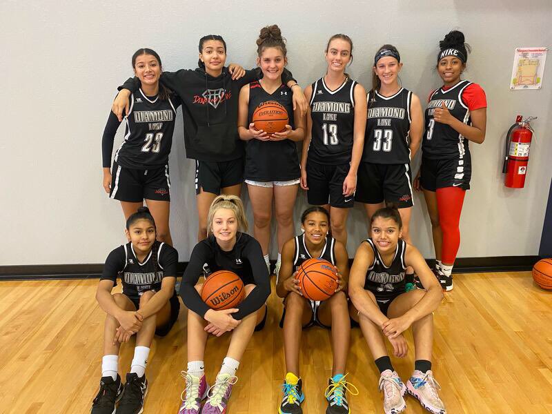 3-1 in the 17U division of the EOT Northwest Showcase. Thank you Coach Williams! I 💙this team! <a href="/lcjw_27/">leon williams</a> #DiamondLane