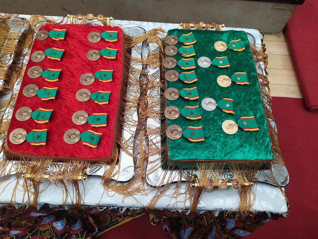 CRTV_web's tweet photo. #CANHANDBALL2020
#CAHB
A solemn ceremony to award medals to Indomitable Lionesses, Vice Champions of the Senior Women's Handball AFCON and their staff is taking place at the Yaounde Multipurpose Sports Complex under the auspices of the Minister of Sports and Physical Education https://t.co/zpLcgucwOJ