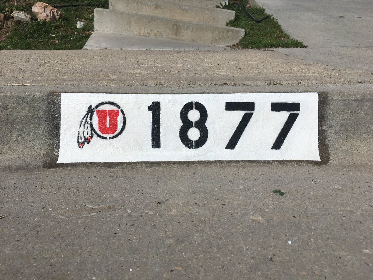 JordanS05375032's tweet photo. Some Drum and Feather curbs #Utes #CustomCurbsides https://t.co/PsjDt5ans8