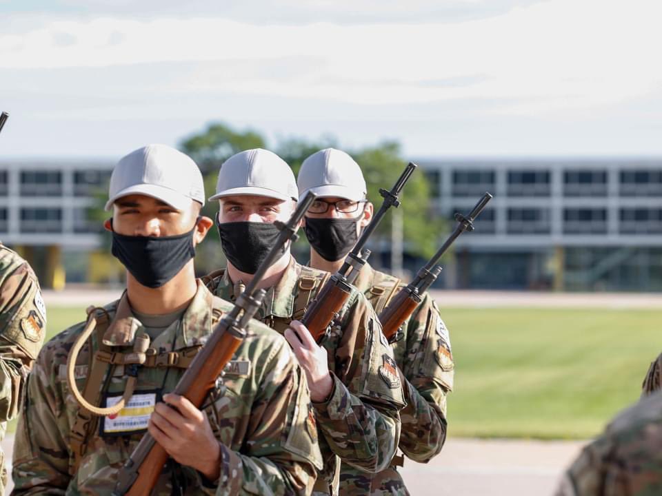 CloverAFJROTC's tweet image. A few pictures of Quinn Johnson's first few days at the United States Air Force Academy in Colorado Springs. Beyond proud of Quinn and his decision to serve! #SC951 #USAFA #AimHighFlyFightWin 🇺🇸🍀🦅✈️
