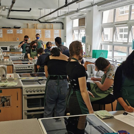 Had a great time with Y12 today with practical algorithms! We made Triple Chocolate Chip Cookies! Read the set of instructions to solve a problem, created a flow diagram then developed a solution! <a href="/6thBfs/">BFS 6th Form</a> <a href="/bristol_free/">Bristol Free School</a>
#computerscience #algorithms #STEMeducation #STEM #cookies