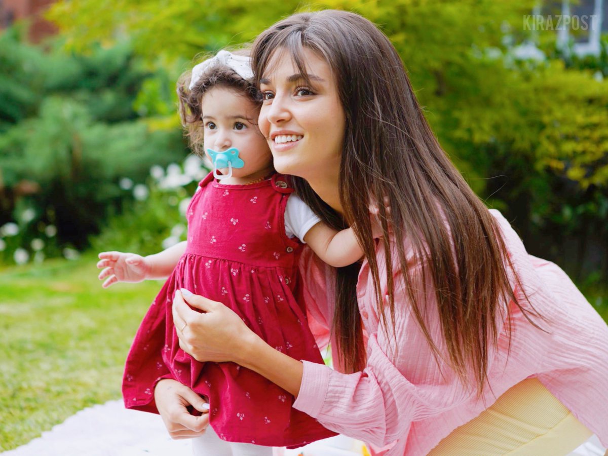 kirazpost's tweet photo. “This is the baby with the best smell in the world. She smells like cherries. Cherry means to be born again”.

  • #SenÇalKapımı • #HandeErçel • 
    • #KeremBürsin • #EdSer •
         • #iyikidoğdunkızım • https://t.co/xD45EVpW7D