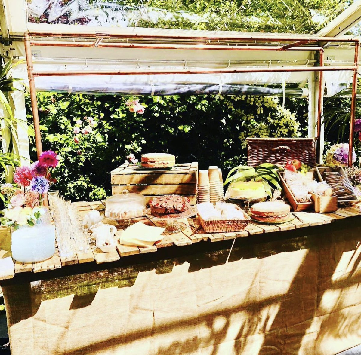 Dinner under the stars ✨ It feels good to be back...we love creating something magical for our clients to remember ✨ @naomisamuelsgreenaway

🌸 by @amberroseuk
Catering by @celiaclynebanqueting
@levcoproductions 

#BatMitzvahParty #SohoFarmhouseStyle