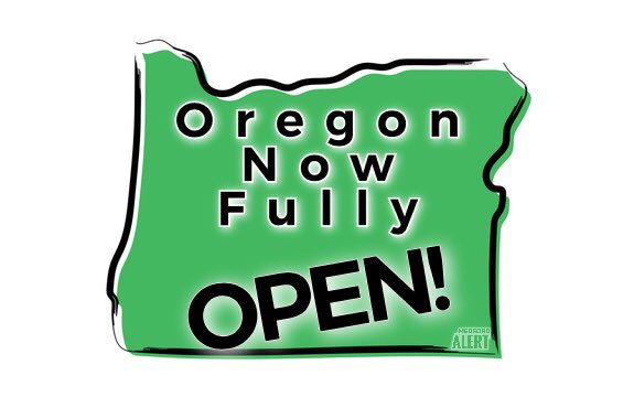 MedfordALERT's tweet photo. ICYMI: Gov Brown has now lifted most all COVID mandates.
Restaurants, Bars, Entertainment Venues, Nightclubs, Theaters, and many more can resume normal (pre-pandemic) operations.
#WeTheSouth #OregonIsOpen https://t.co/Cd17ZosrIW