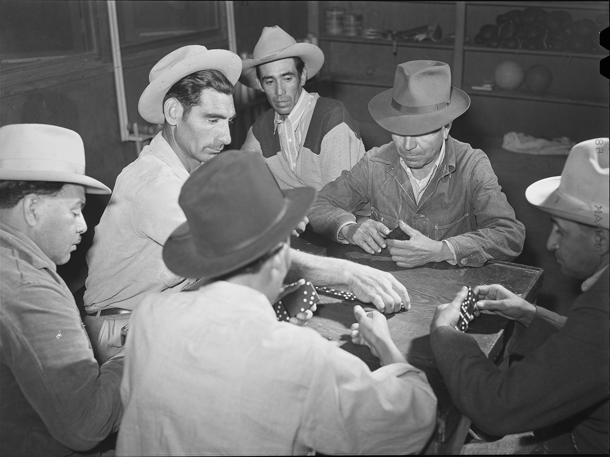 TracesofTexas's tweet photo. Men playing dominoes in Robstown, Texas, 1942.  A photo so crisp it is almost cutting me.  And the light is fabulous, too!

Taken by John Vachon. https://t.co/M0RZPloi35