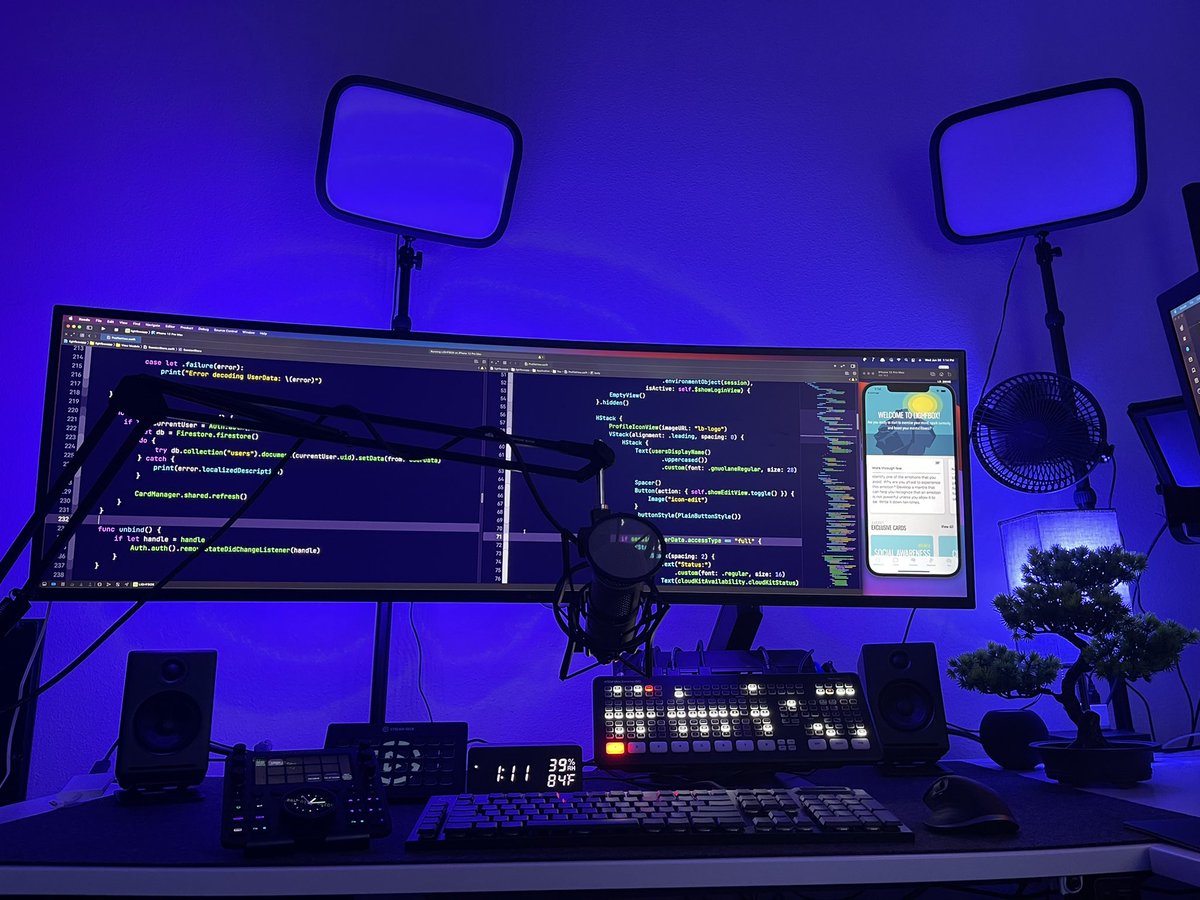 thedevme's tweet image. I feel like I am tweaking my desk everyday. But I’m starting to settle in on this layout. Loving the #macminim1 everyday I use it.