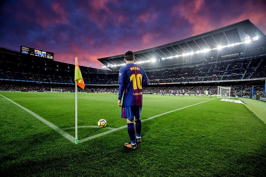 mundodabola's tweet photo. Messi está livre no mercado. O contrato do argentino com o Barcelona chegou ao fim. https://t.co/t57C88d6Ww