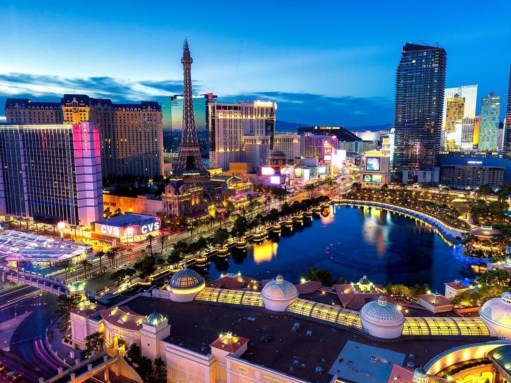gettinlocal's tweet photo. Visit one of the most iconic attractions in Las Vegas. Lined with upscale casino hotels, the neon-soaked Las Vegas Strip is quintessential Las Vegas. As well as gambling floors, the vast hotel complexes house a variety of shops, restaurants, entertainment venues, and more. https://t.co/Ej1SIjECBV