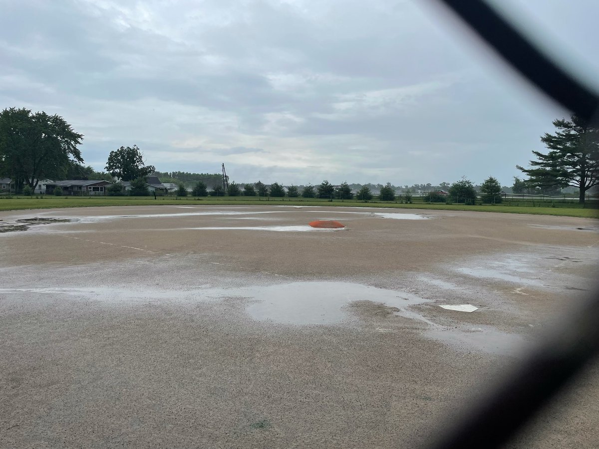 HuntertownBBSB's tweet photo. This sucks. Again … Tonight‘s rain (June 30th) has left standing water on the diamonds and forced us to have to cancel tonight‘s games. Unfortunately, since this is the last week of the season we will not be able to reschedule them. https://t.co/I9GjNGO4Kw