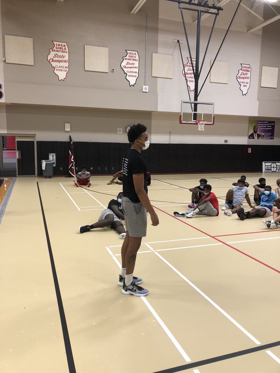 Big shout out to one of the all-time Raider greats, <a href="/JaminTheFiend/">Jámin</a> for taking time to talk to our campers.  Ben is ALWAYS humble, kind and the kind of person you want your son to be!  Thank you!!!! 🙏💯🎯