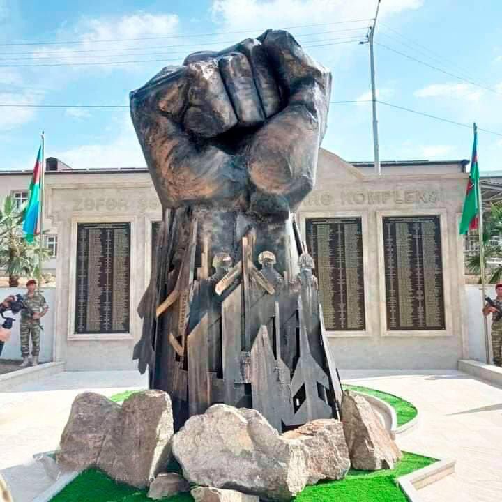 Iron fist! Dəmir Yumruq! ✊🏻 #Azerbaijan #VictoriousAzerbaijaniHeroes #KarabakhisAzerbaijan